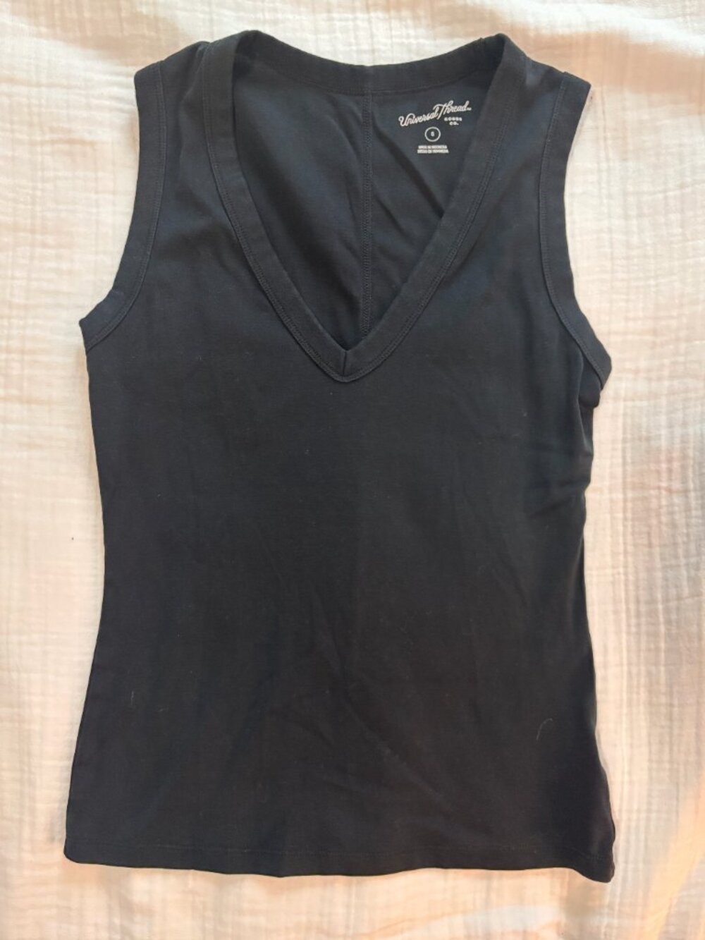 Universal Thread Black V Neck Tank